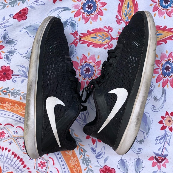 NIKE RUNNING SHOES - Picture 3 of 5